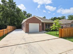 2070  Cool Mist Lane , Dallas Texas 75253