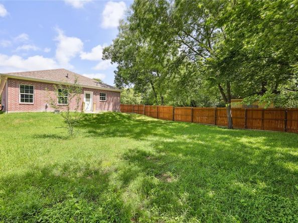 2070  Cool Mist Lane , Dallas Texas 75253