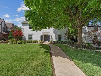 2215  Ward Parkway 