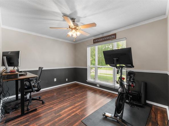2924  Peninsula Way , Carrollton Texas 75007