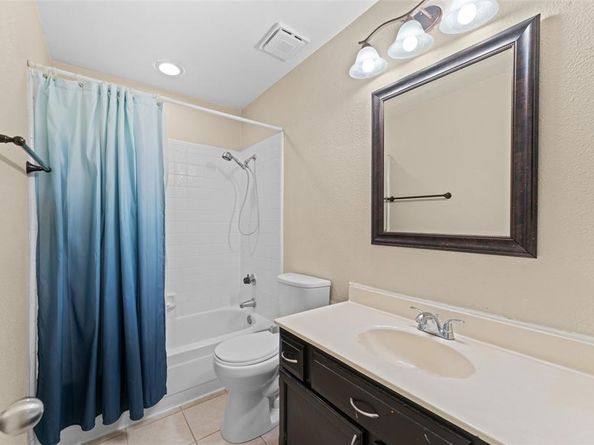 2924  Peninsula Way , Carrollton Texas 75007