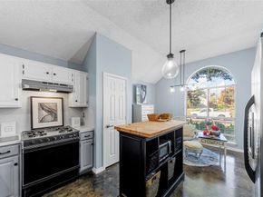 1517  Eastview Drive , Garland Texas 75040