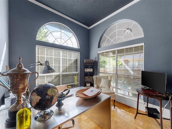 1517  Eastview Drive , Garland Texas 75040