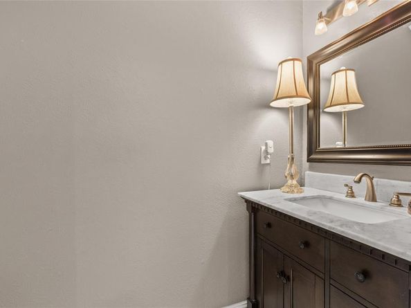 4015  Holland Avenue  110, Dallas Texas 75219