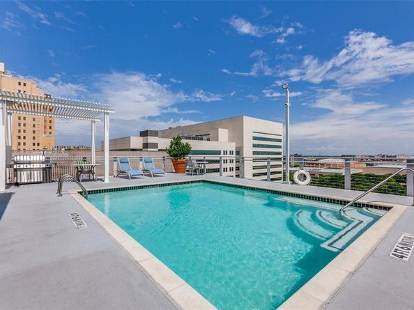 1122  Jackson Street  917, Dallas Texas 75202