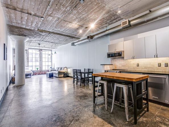 1122  Jackson Street  917, Dallas Texas 75202