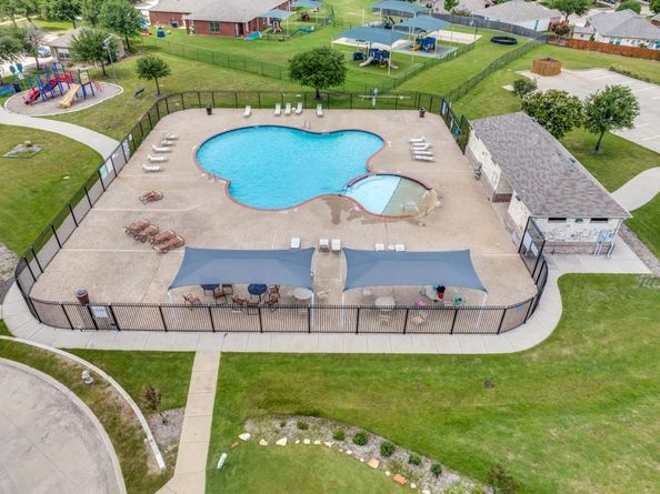 1213  Round Pen Run , Fort Worth Texas 76052