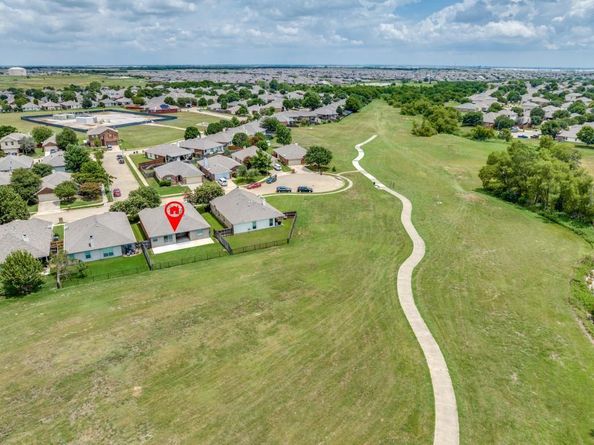 1213  Round Pen Run , Fort Worth Texas 76052