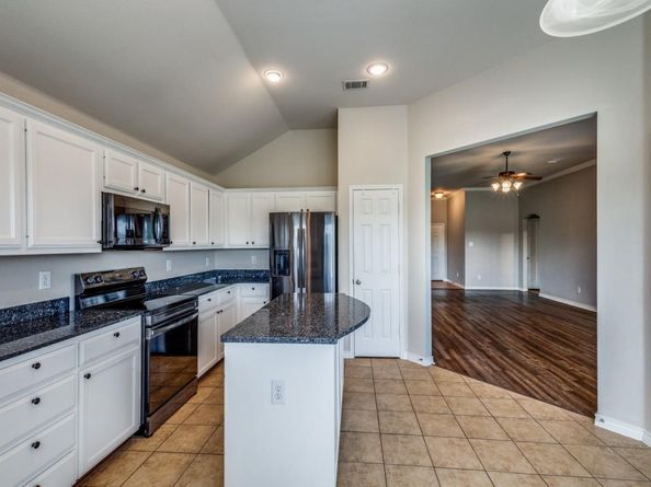 1213  Round Pen Run , Fort Worth Texas 76052
