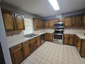 925  Shell Lane , Lancaster Texas 75146