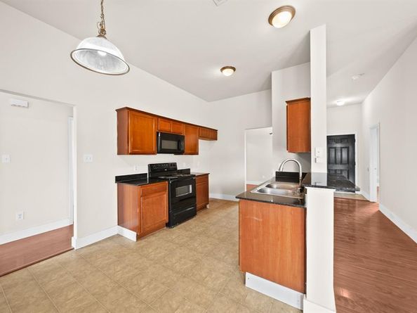 1634  Palm Beach Avenue , Dallas Texas 75217