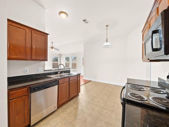 1634  Palm Beach Avenue , Dallas Texas 75217