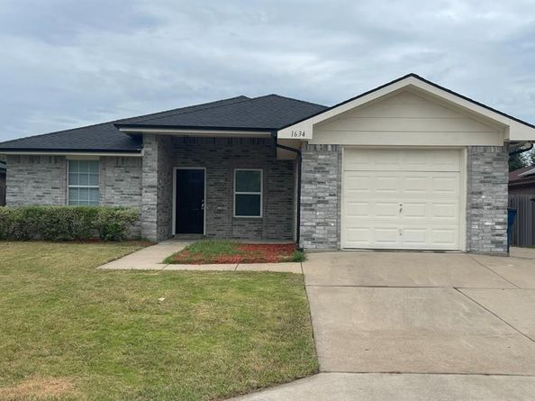1634  Palm Beach Avenue , Dallas Texas 75217