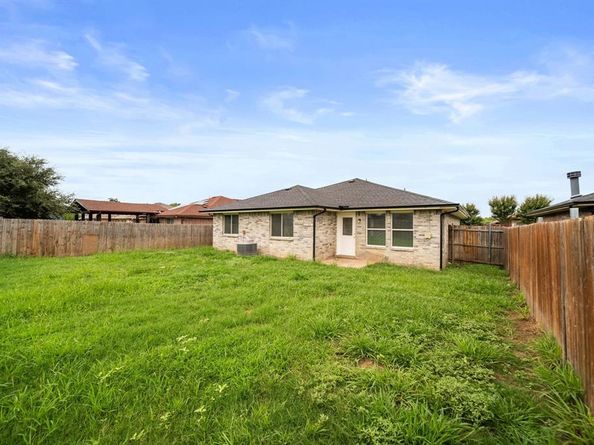 1634  Palm Beach Avenue , Dallas Texas 75217