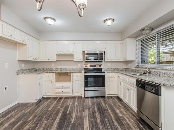 1017  Westminster Lane , Garland Texas 75040