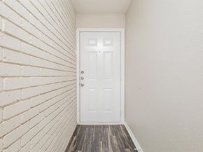 1017  Westminster Lane , Garland Texas 75040