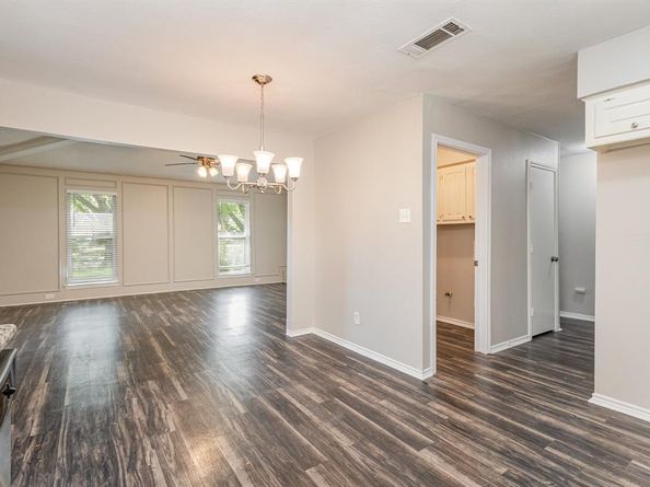 1017  Westminster Lane , Garland Texas 75040