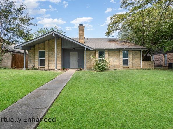 1017  Westminster Lane , Garland Texas 75040