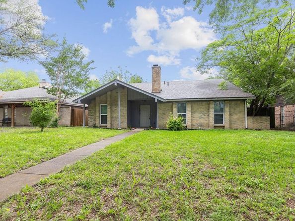 1017  Westminster Lane , Garland Texas 75040