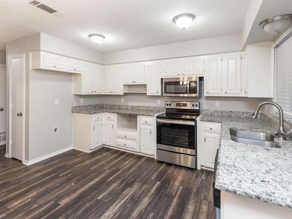 1017  Westminster Lane , Garland Texas 75040