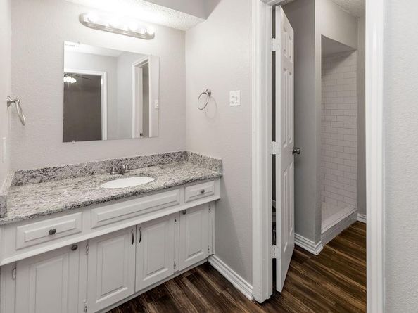 1017  Westminster Lane , Garland Texas 75040