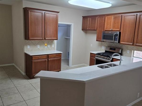 6628  Purbeck Trail , Denton Texas 76210