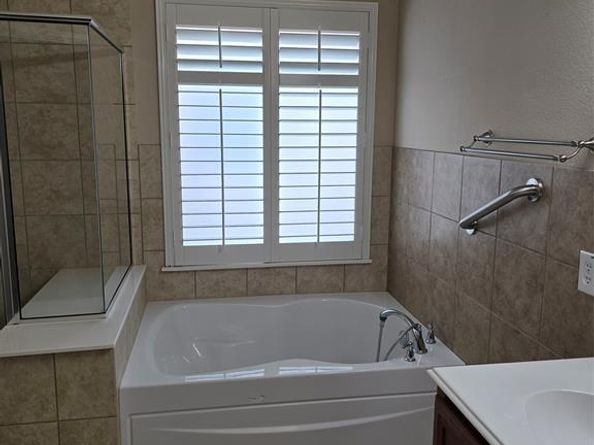 6628  Purbeck Trail , Denton Texas 76210