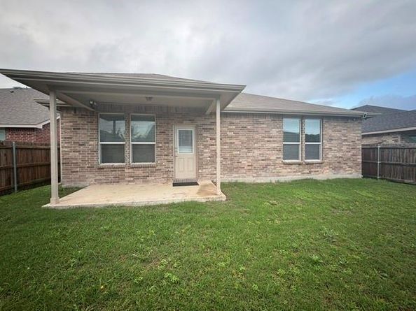 804  Underhill Drive , Arlington Texas 76002