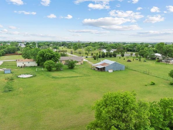 18025  Tydings Road , Justin Texas 76247