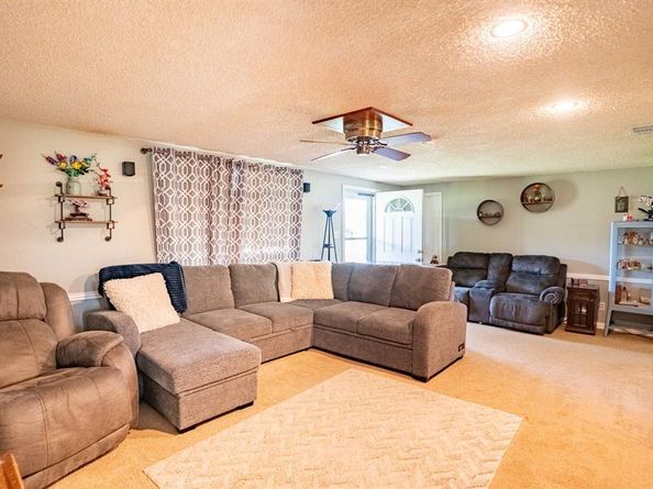 18025  Tydings Road , Justin Texas 76247