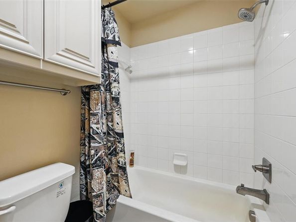 6132  Falls Lake Road , Fort Worth Texas 76179