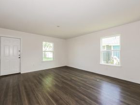 2301  Dillard Street , Fort Worth Texas 76105
