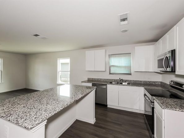 2301  Dillard Street , Fort Worth Texas 76105