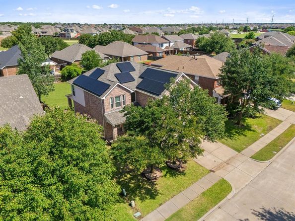 3148  Guadaloupe  , Grand Prairie Texas 75054