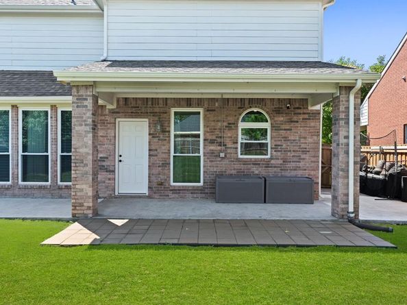 3148  Guadaloupe  , Grand Prairie Texas 75054