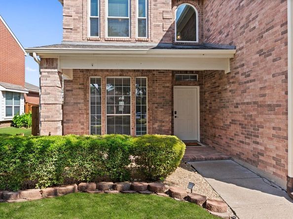 3148  Guadaloupe  , Grand Prairie Texas 75054