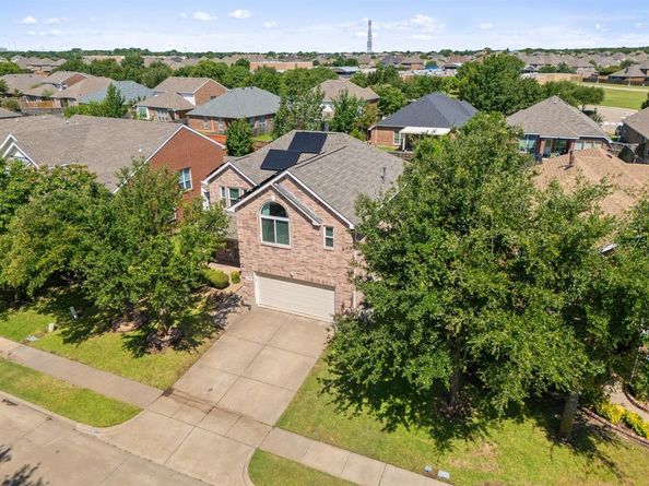 3148  Guadaloupe  , Grand Prairie Texas 75054