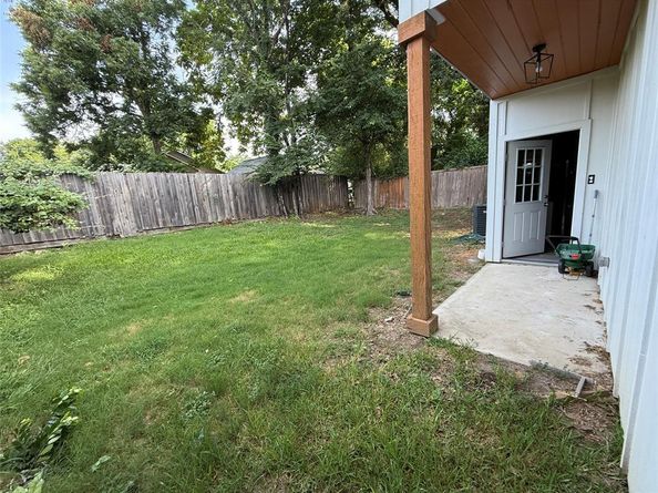 2603  Pine Street , Dallas Texas 75215