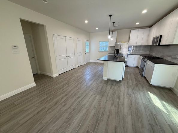 2603  Pine Street , Dallas Texas 75215