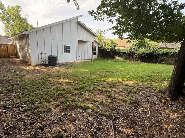 2603  Pine Street , Dallas Texas 75215