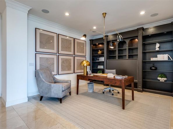 2828  Hood Street  1303, Dallas Texas 75219