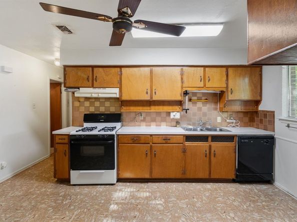 840  Comal Avenue , White Settlement Texas 76108