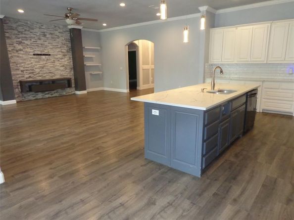 6617  Sunshine Valley Drive , Arlington Texas 76016