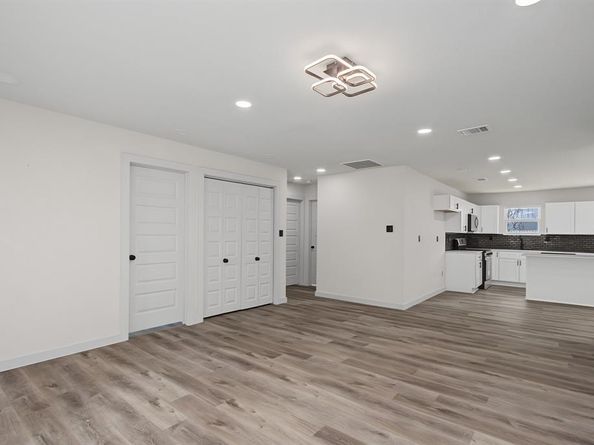 1101  Fouts Drive , Irving Texas 75061