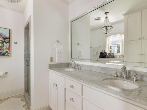 2036  Windsor Place , Fort Worth Texas 76110
