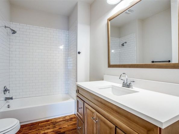 403  Parkview Avenue , Dallas Texas 75223