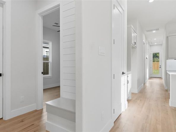 2816  Marburg Street , Dallas Texas 75215