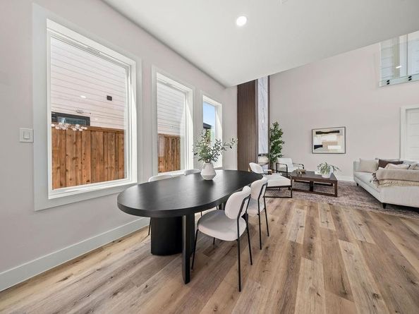 1921  Morris Street , Dallas Texas 75212