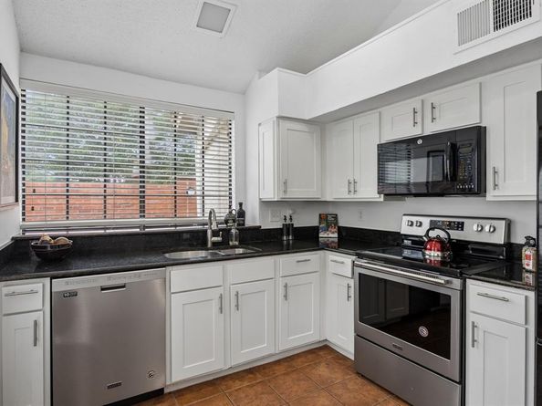 623  Rancho Circle , Irving Texas 75063