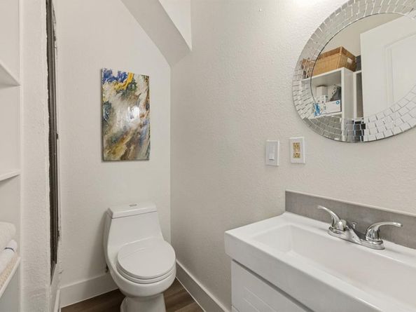 609 N Fulton Street , Dallas Texas 75214